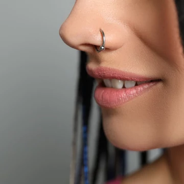 Orrlyukasztó tanfolyam