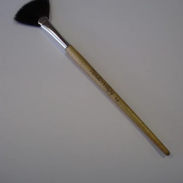 Legyező ecset, mókus szőrből