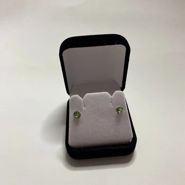 Nemesacél fülbevaló fűzöld színű Swanis kristállyal