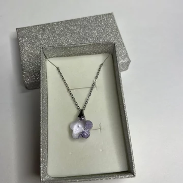 Nemesacél virág medálos nyaklánc