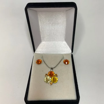 Nemesacél különleges virág ékszerszett