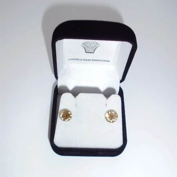 Nemesacél fülbevaló mézarany színű Swanis kristállyal, 8,2 mm 