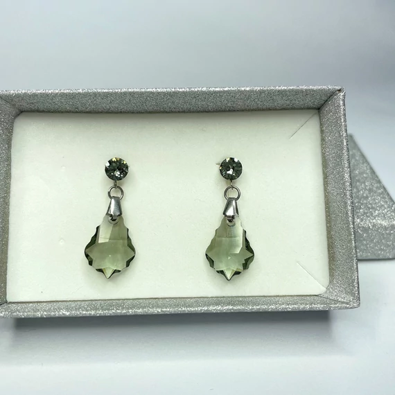 Nemesacél barokk lógós fülbevaló