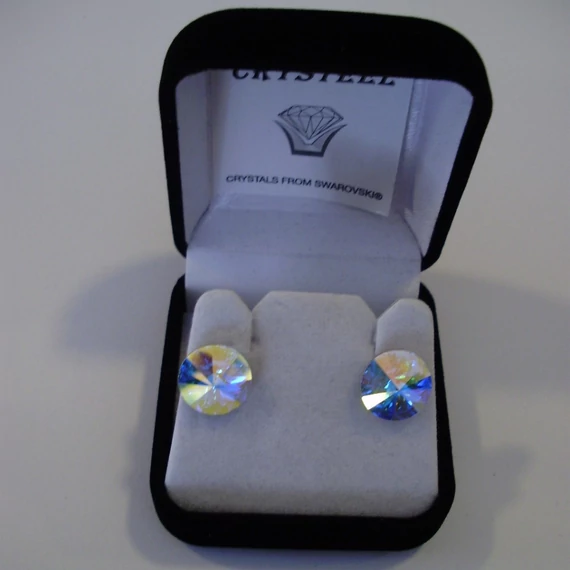 Nemesacél fülbevaló víztiszta színű Swanis kristállyal