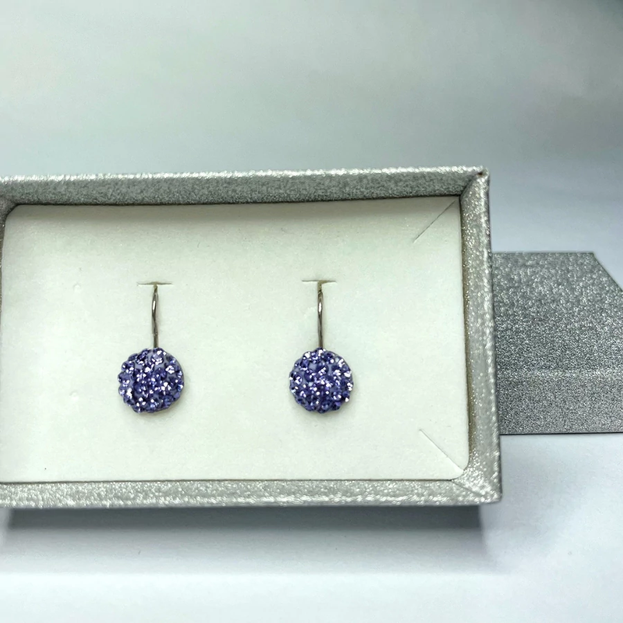 Francia kapcsos gyurmás fülbevaló lila színű Swanis kristállyal, 10 mm